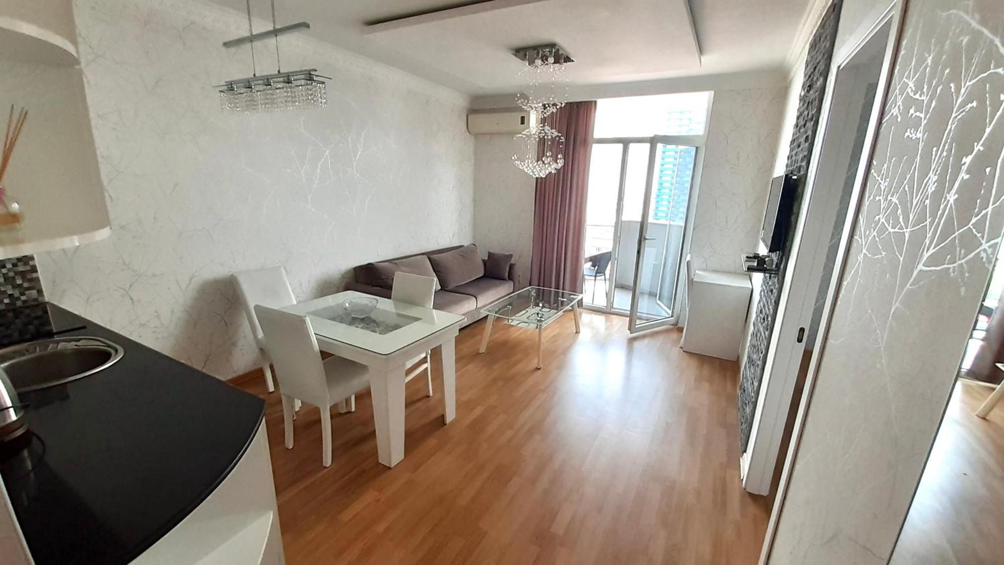 Tina'S Apartments With Panoramic Sea View Batumi Bilik gambar
