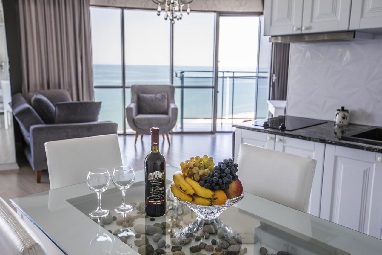 Tina'S Apartments With Panoramic Sea View Batumi Luaran gambar