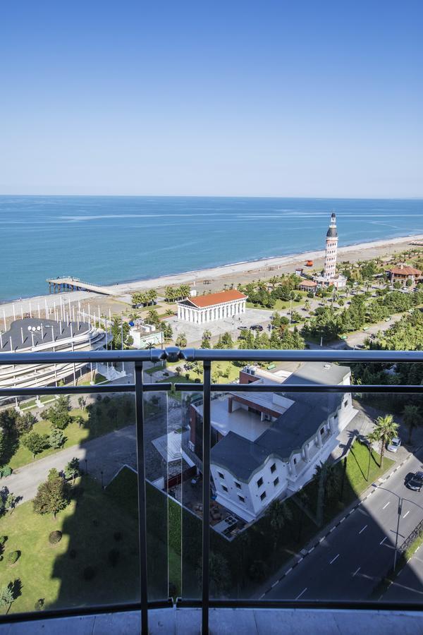 Tina'S Apartments With Panoramic Sea View Batumi Luaran gambar